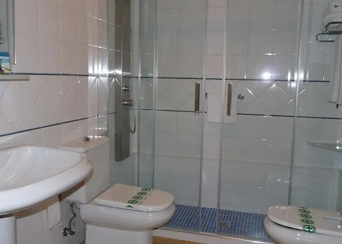 Ribes Roges Hotel 2*