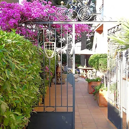 Hotel Ribes Roges Vilanova i la Geltrú
