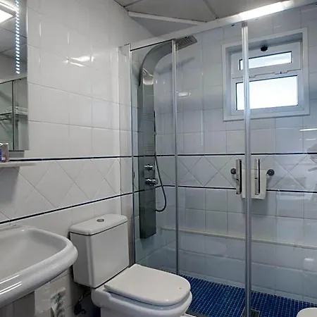 Ribes Roges 2*