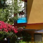 Ribes Roges 2*