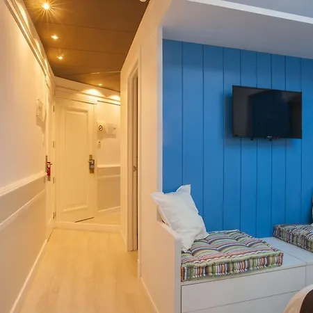 Ribes Roges Hotel