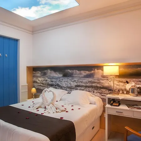 Ribes Roges Hotel