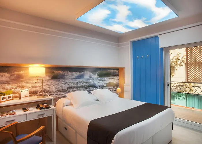Ribes Roges Hotel