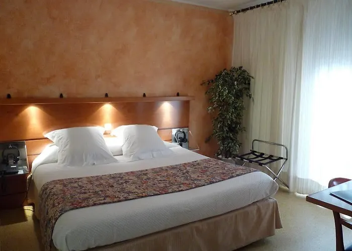 Hotel Ribes Roges